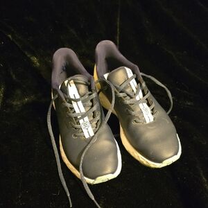 Ladies navy G-Fore golf shoes